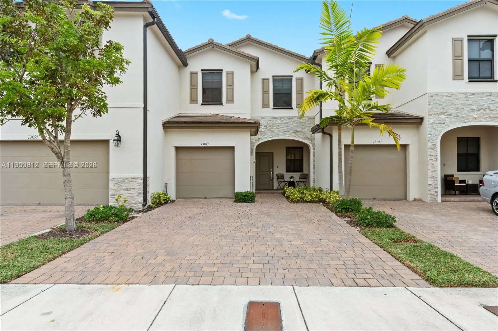 3 bedroom 2 bath for sale at 13071 SW 232nd Ln, Miami FL 33170