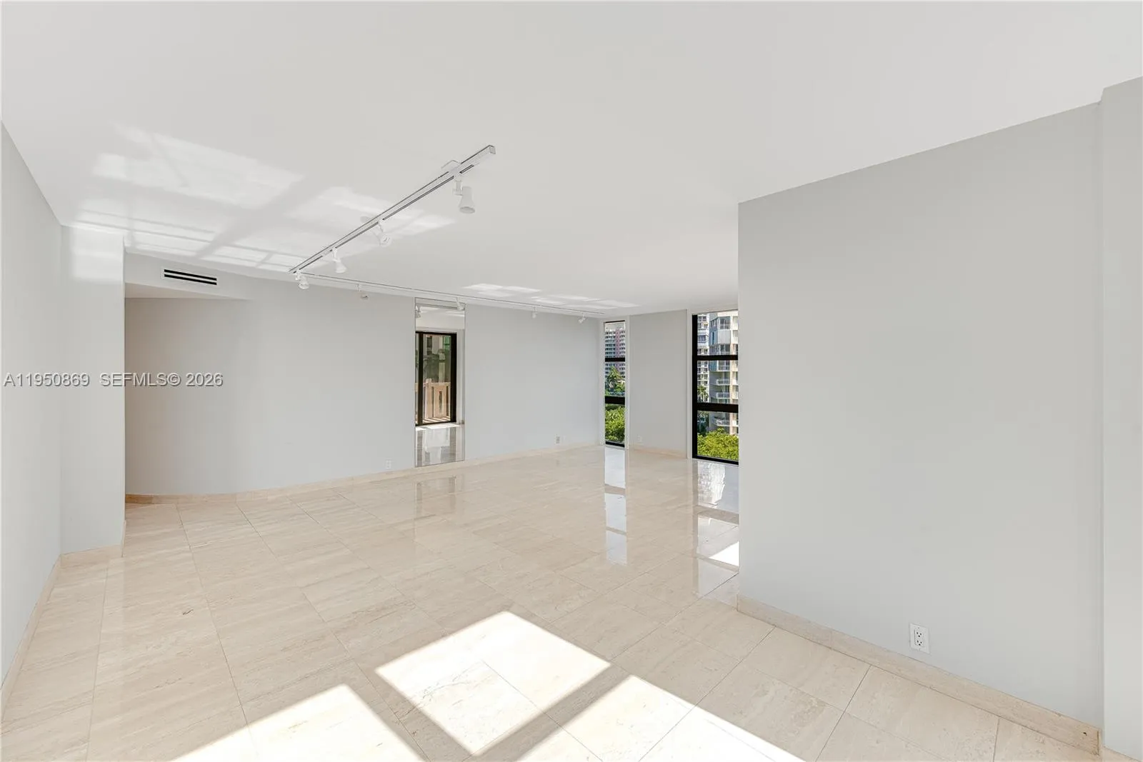 1121 Crandon Blvd # F601, Key Biscayne FL 33149