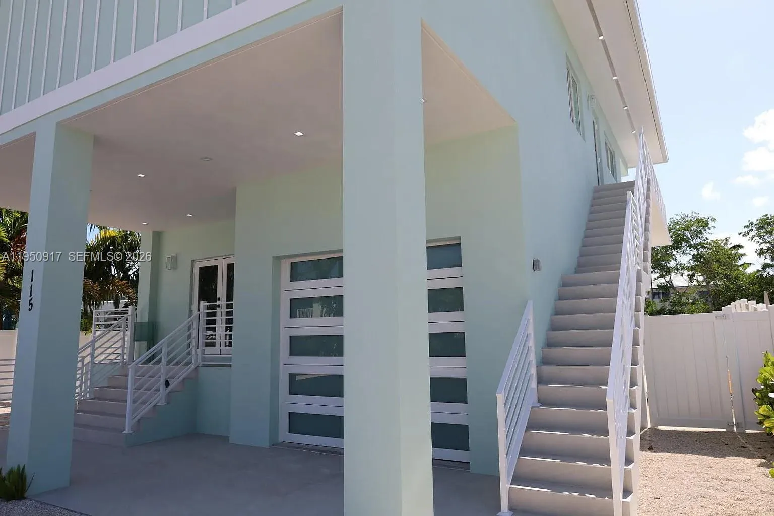 115 Azalea St, Tavernier FL 33070