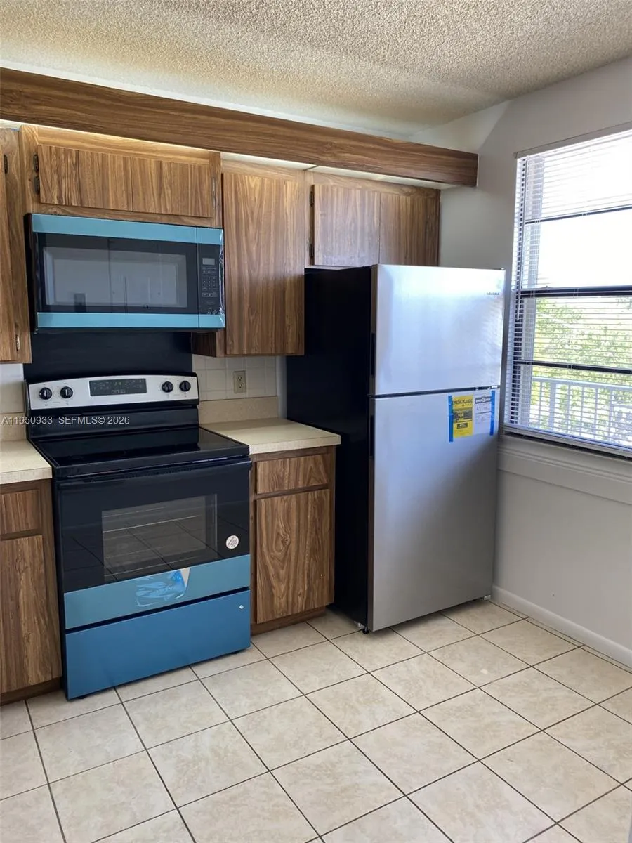 3521 Village Blvd # 405, West Palm Beach FL 33409