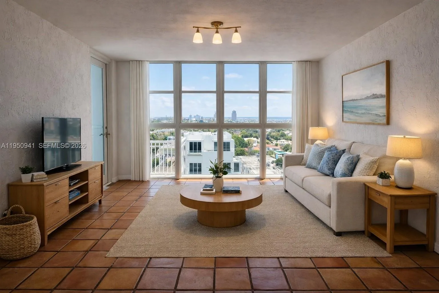 1 bedroom 1 bath for sale at 1228 West Ave # 909, Miami Beach FL 33139