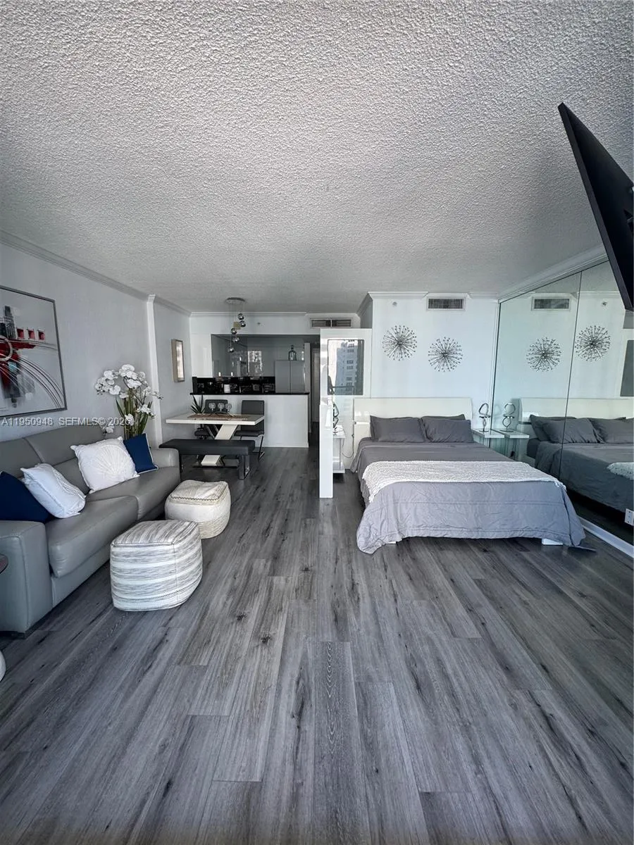 2501 S Ocean Dr # 1105, Hollywood FL 33019