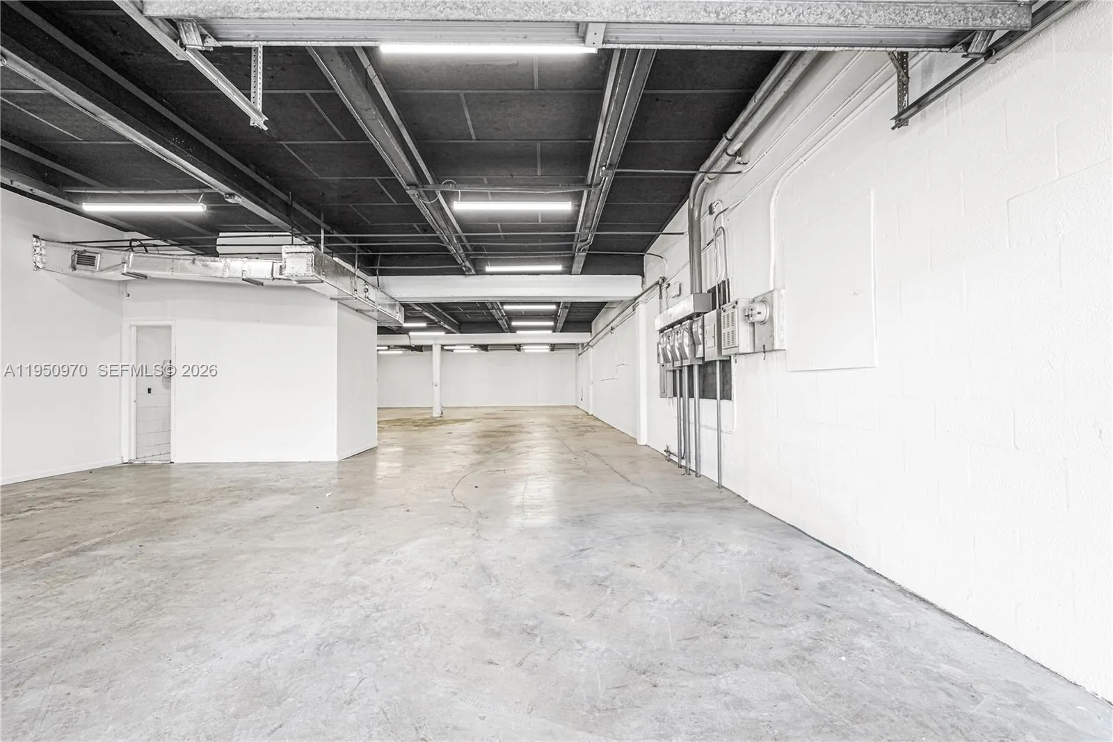 1822 NW 22nd St, Miami FL 33142