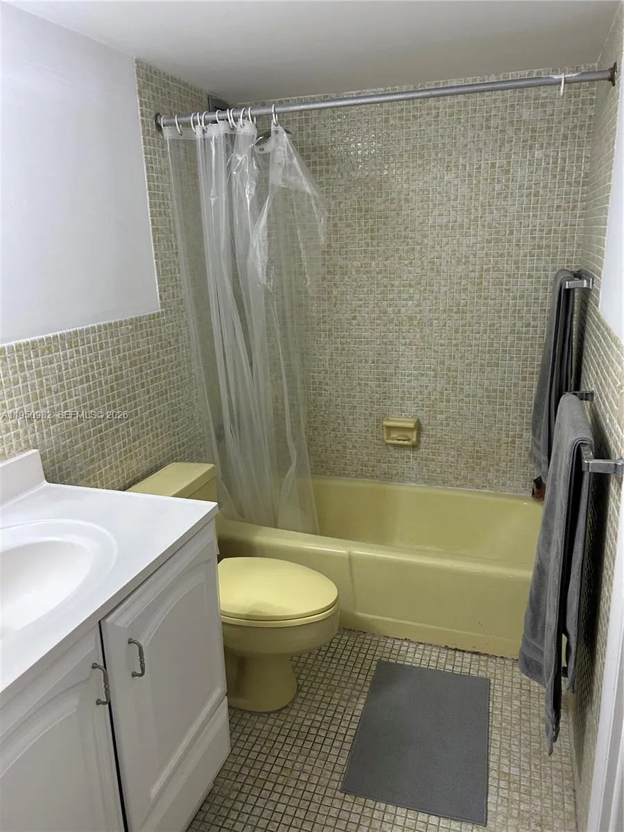 401 Ocean Dr # 810, Miami Beach FL 33139