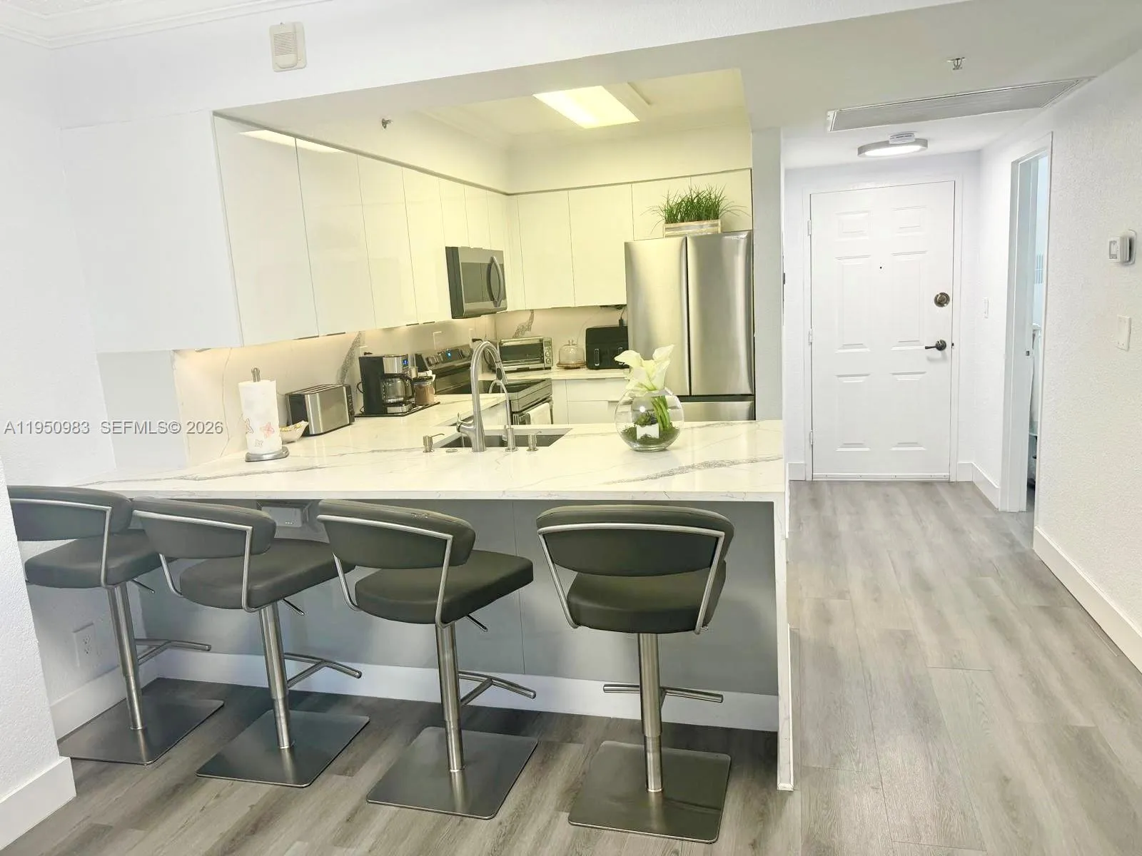 2501 S Ocean Dr # L14, Hollywood FL 33019
