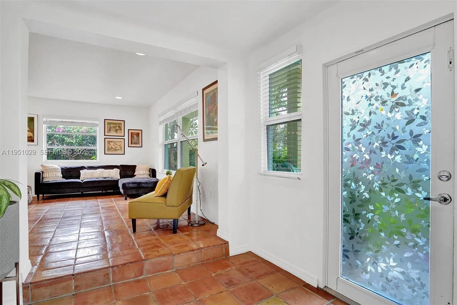 7525 W Treasure Dr, North Bay Village FL 33141