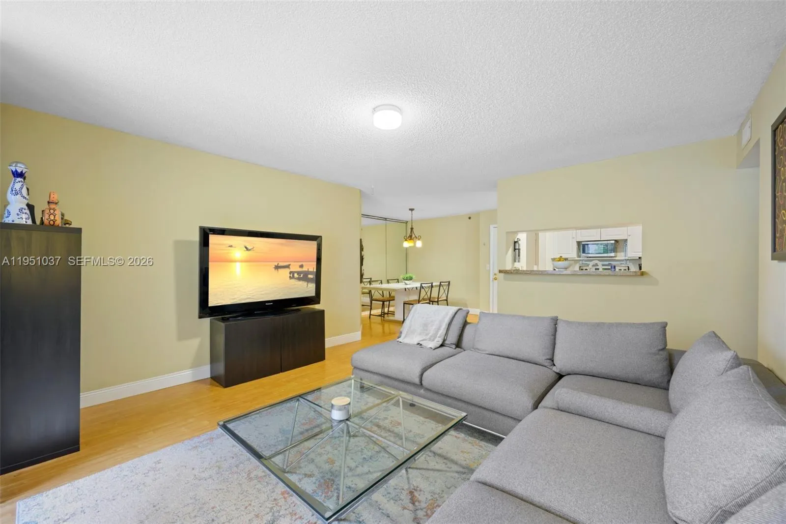 19555 E Country Club Dr # 8303, Aventura FL 33180