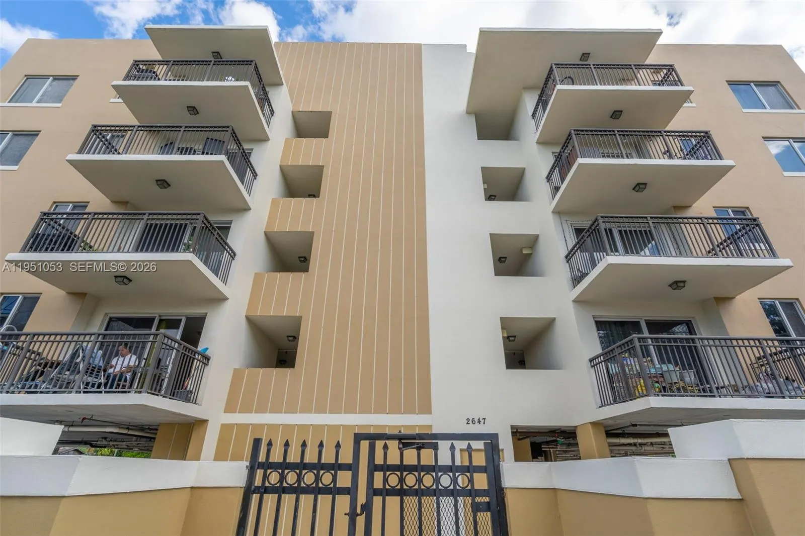 2647 NW 25th Ave # 507, Miami FL 33142