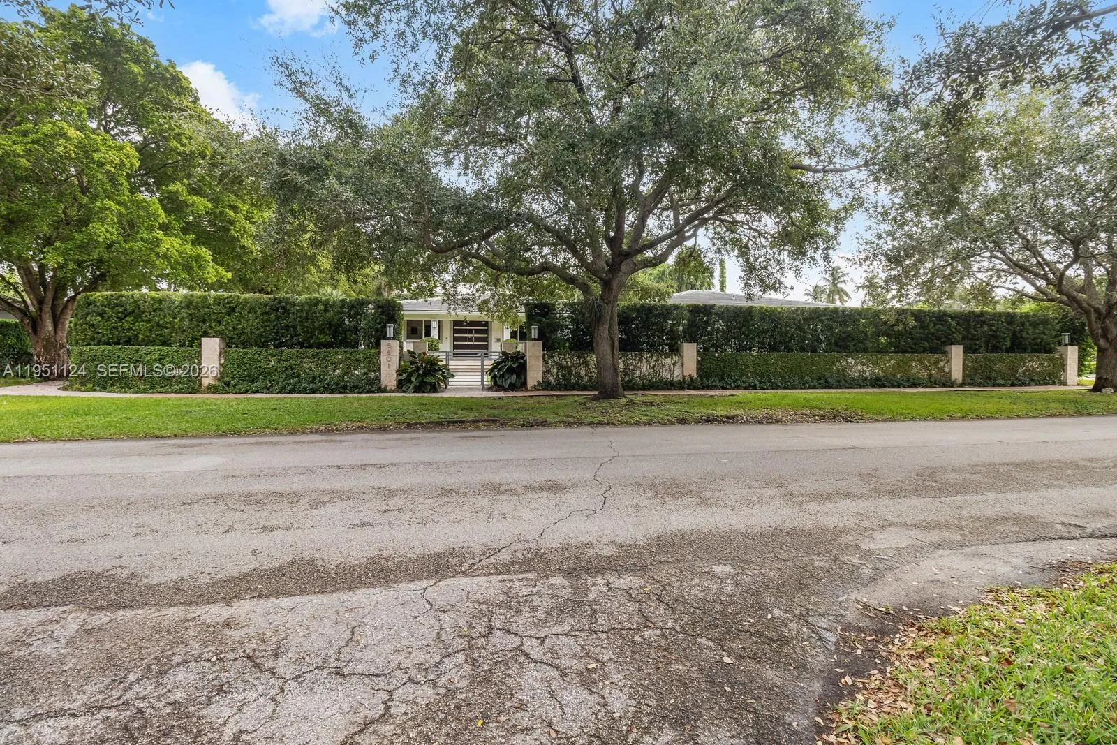 5601 Maggiore St, Coral Gables FL 33146