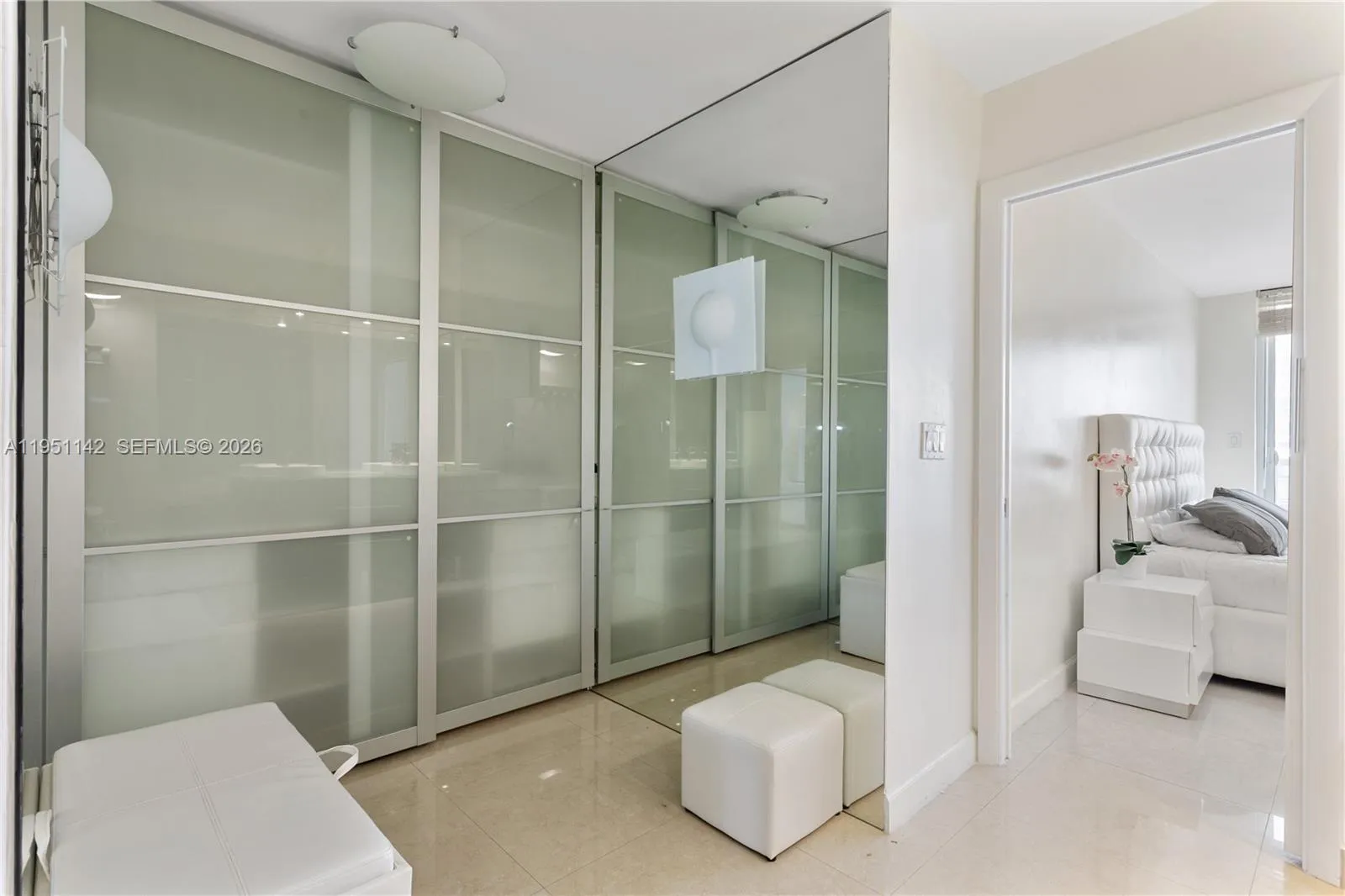 2401 Collins Ave # 1110, Miami Beach FL 33140