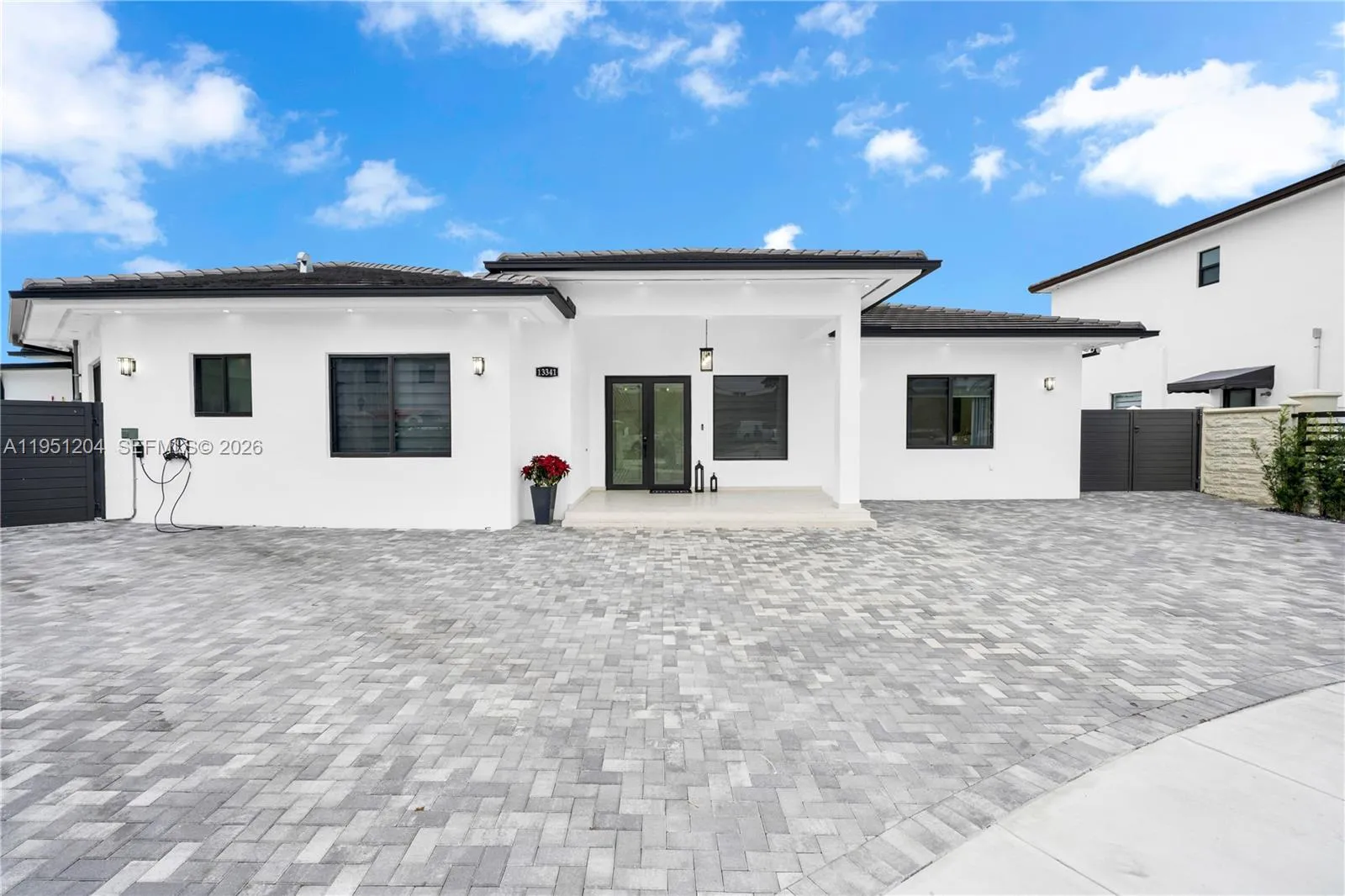 13341 SW 41st St, Miami FL 33175