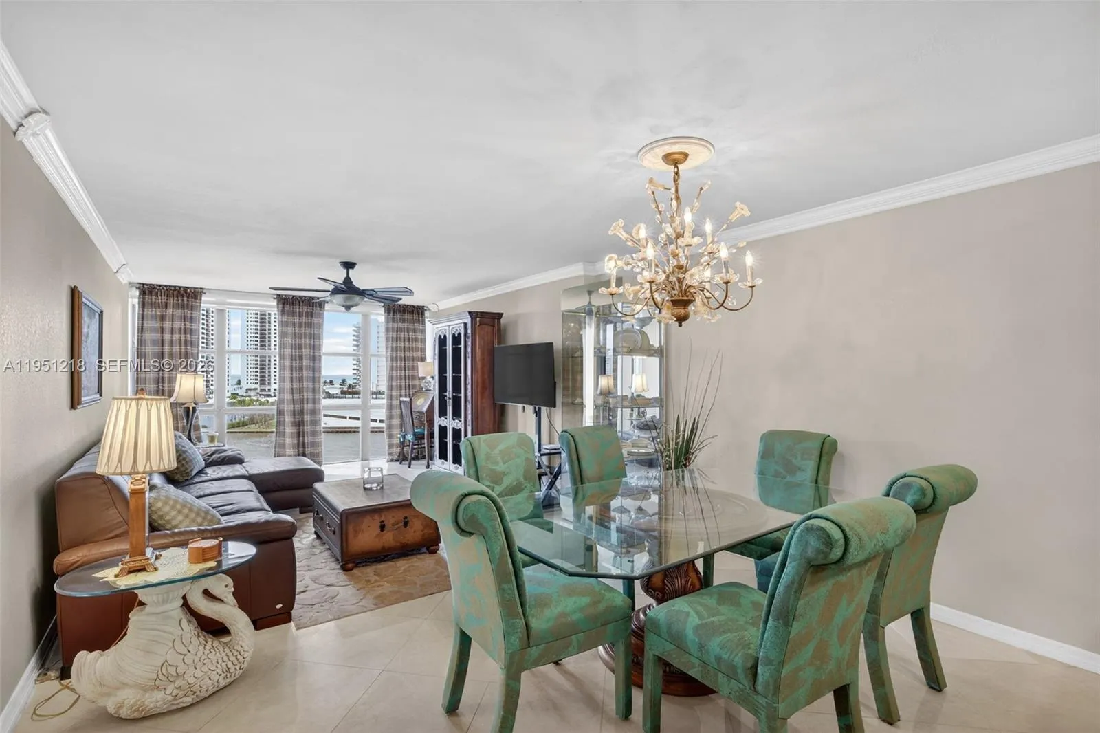 1000 Parkview Dr # 806, Hallandale Beach FL 33009