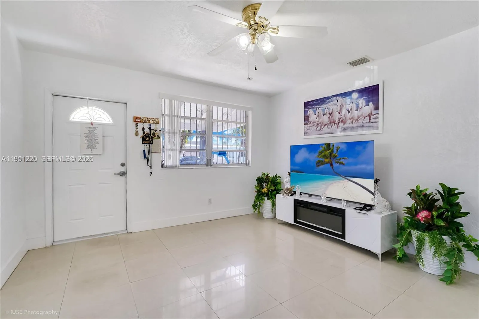860 SE 7th Ave, Hialeah FL 33010
