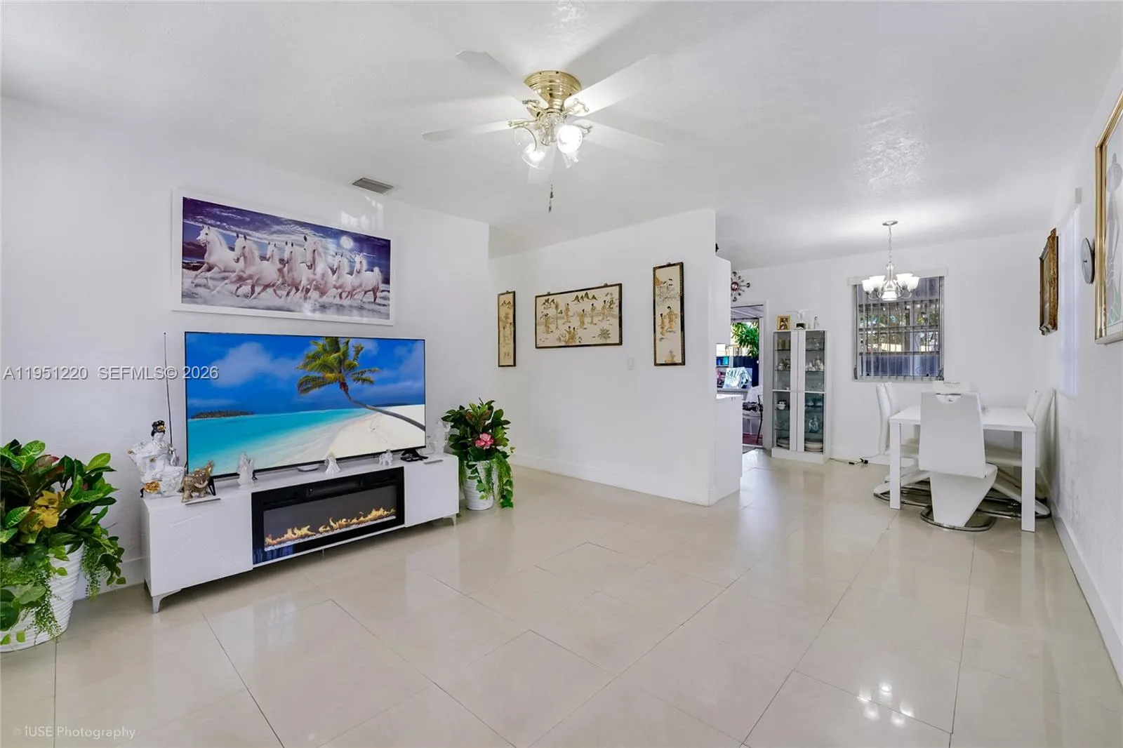 860 SE 7th Ave, Hialeah FL 33010