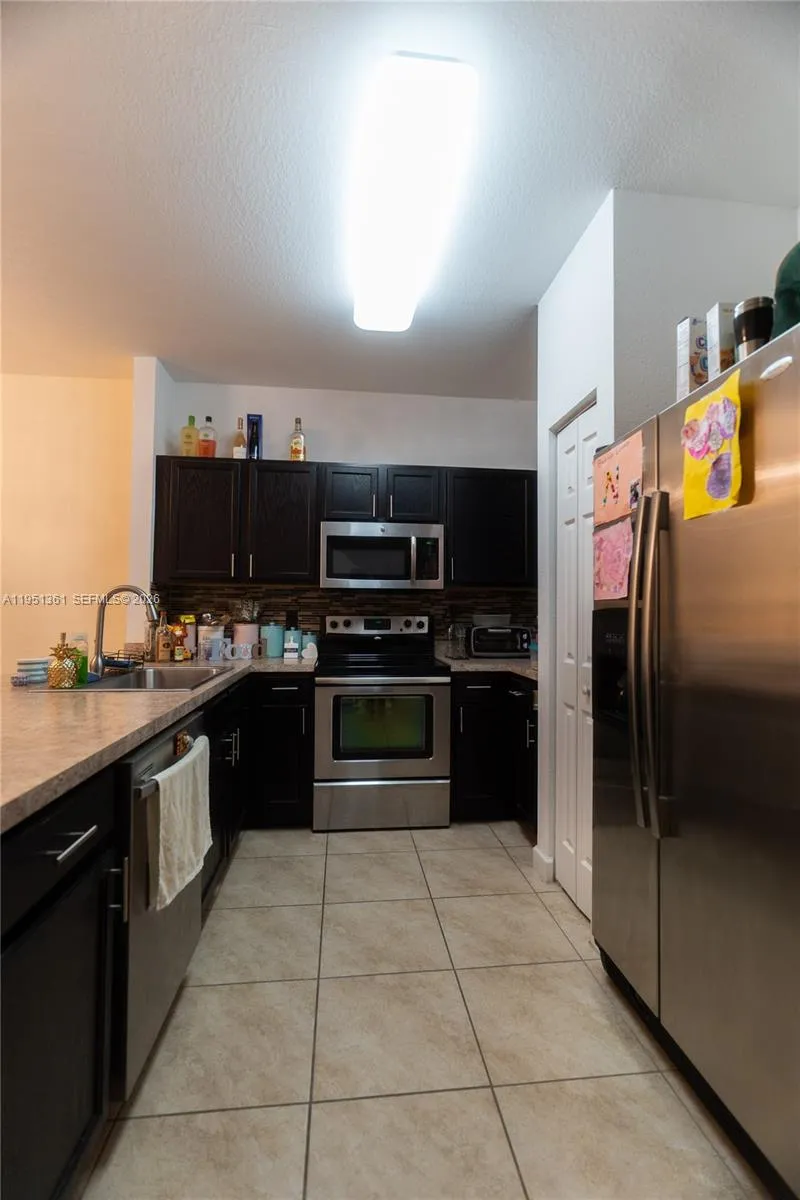 3542 NW 29th Ct, Lauderdale Lakes FL 33311