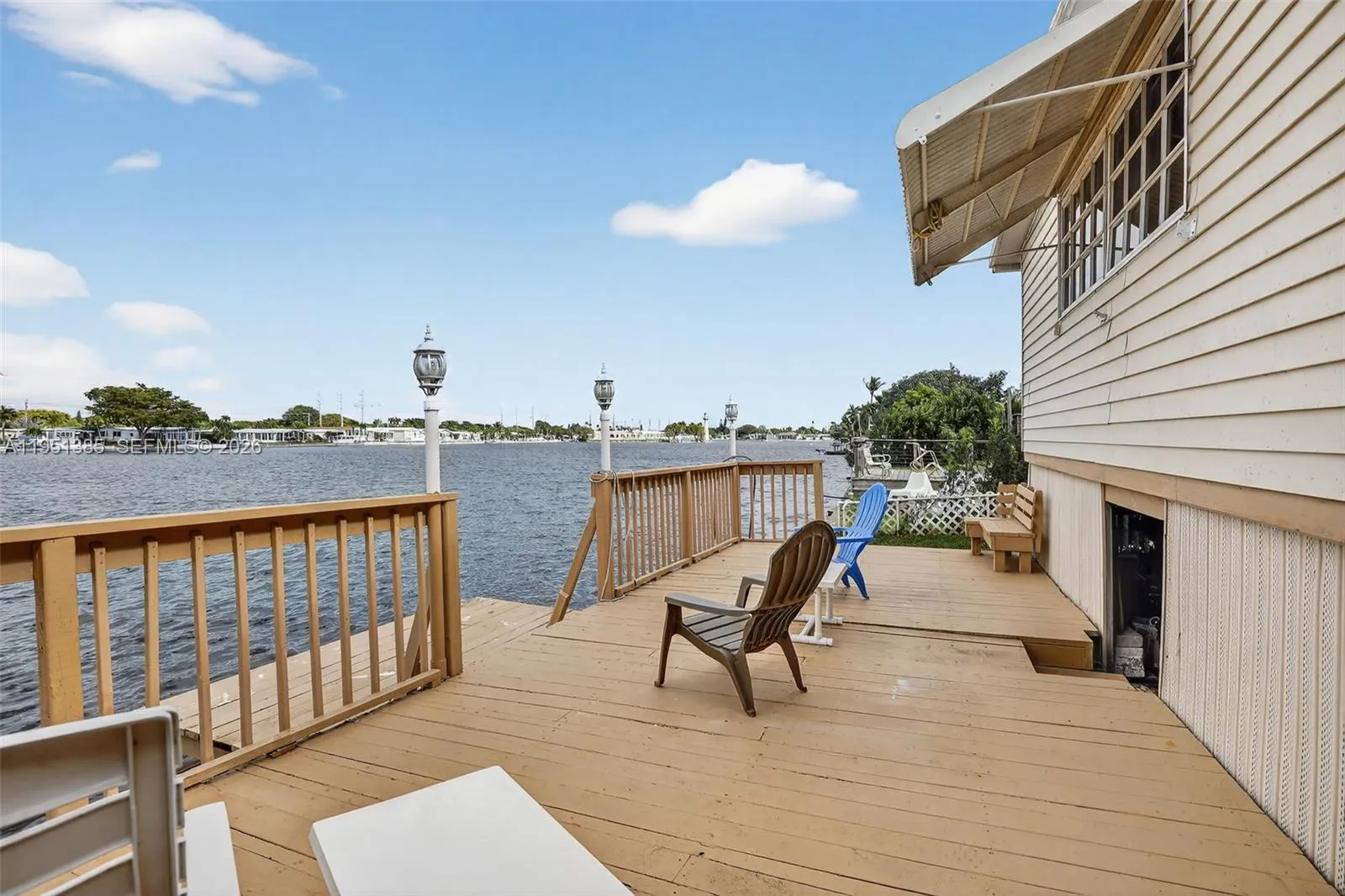 3033 Lakeshore Dr, Dania Beach FL 33312