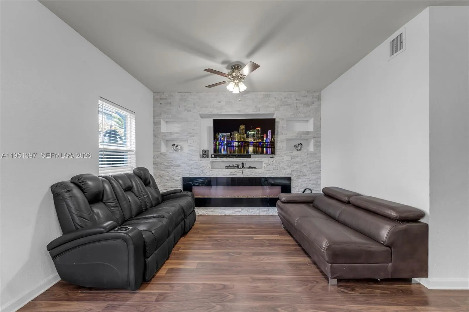 22412 SW 89th Ave, Cutler Bay FL 33190