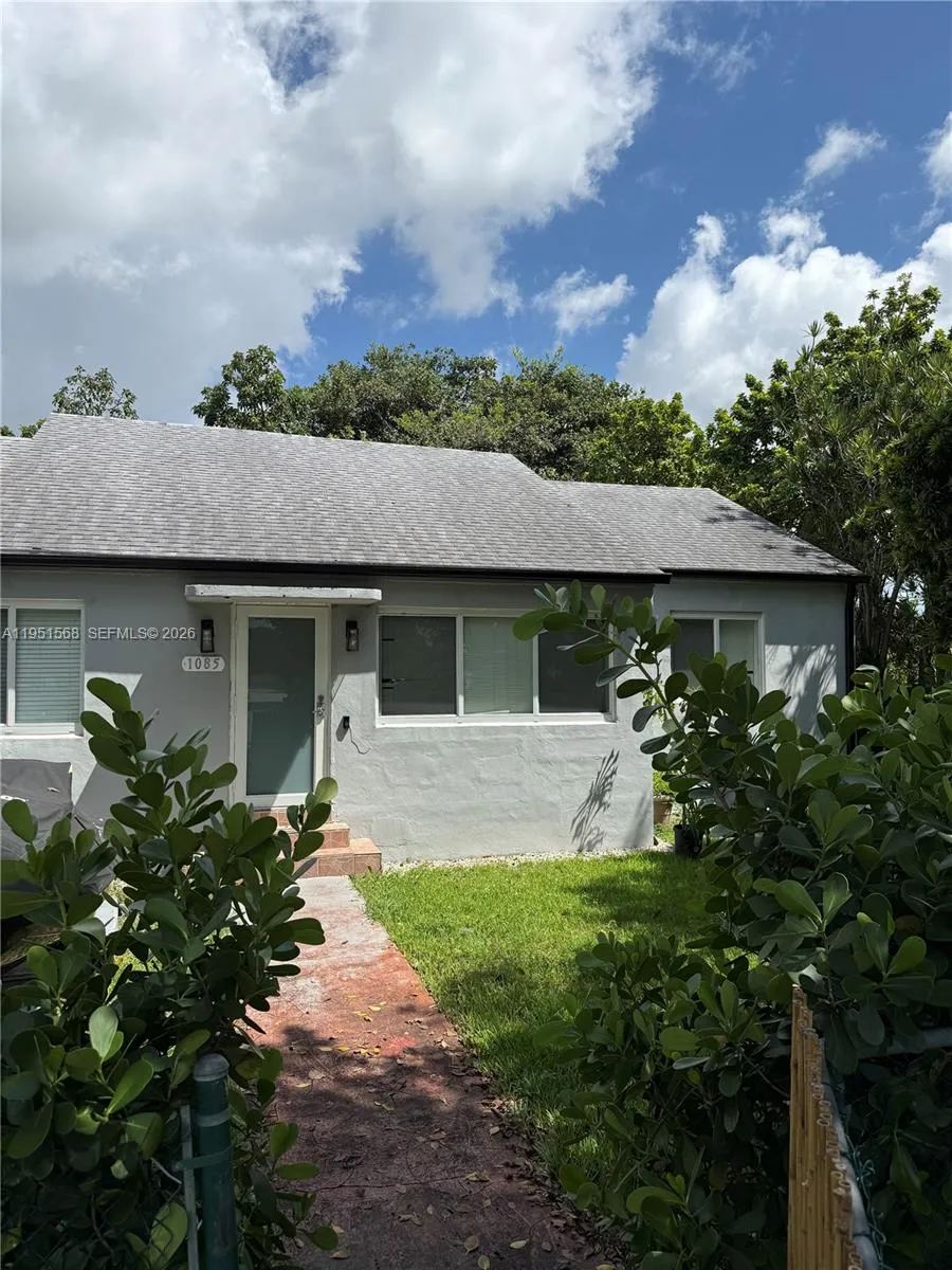3 bedroom 2 bath for sale at 1085 NW 48th St, Miami FL 33127