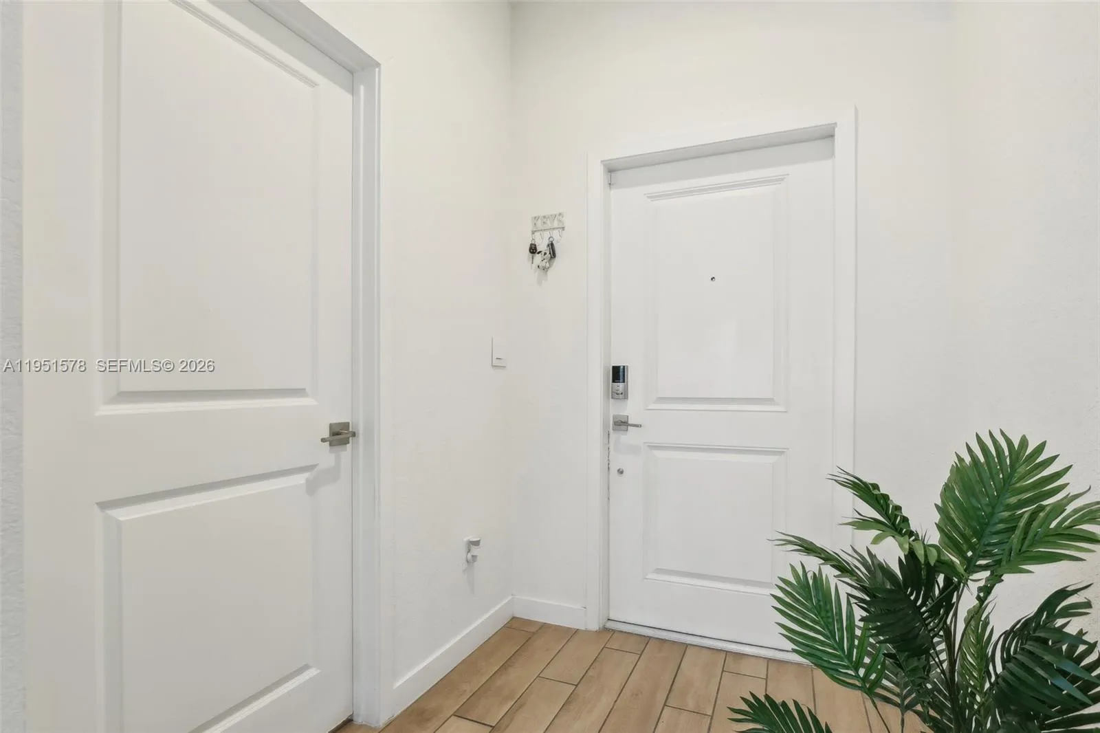 754 SE 19th St, Homestead FL 33034