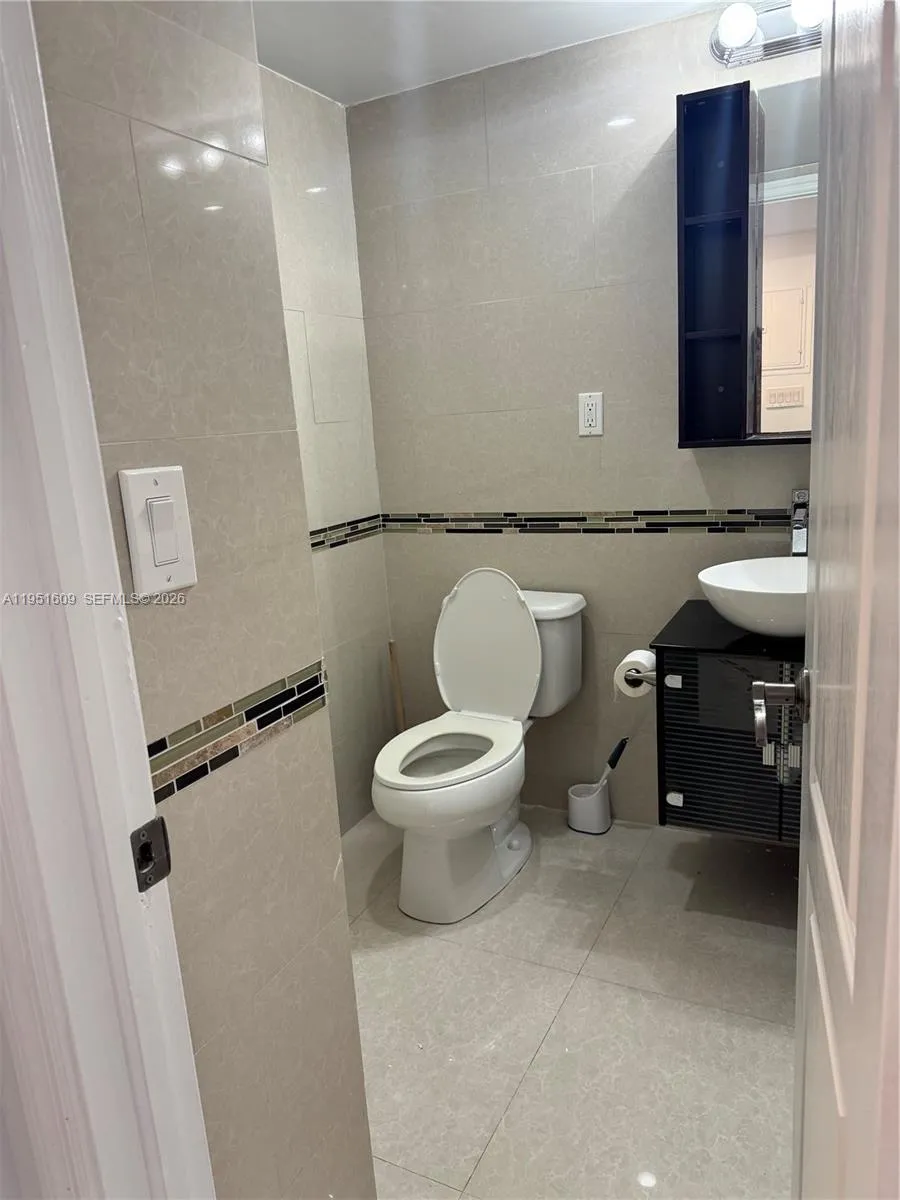 19370 Collins Ave # 1520, Sunny Isles Beach FL 33160