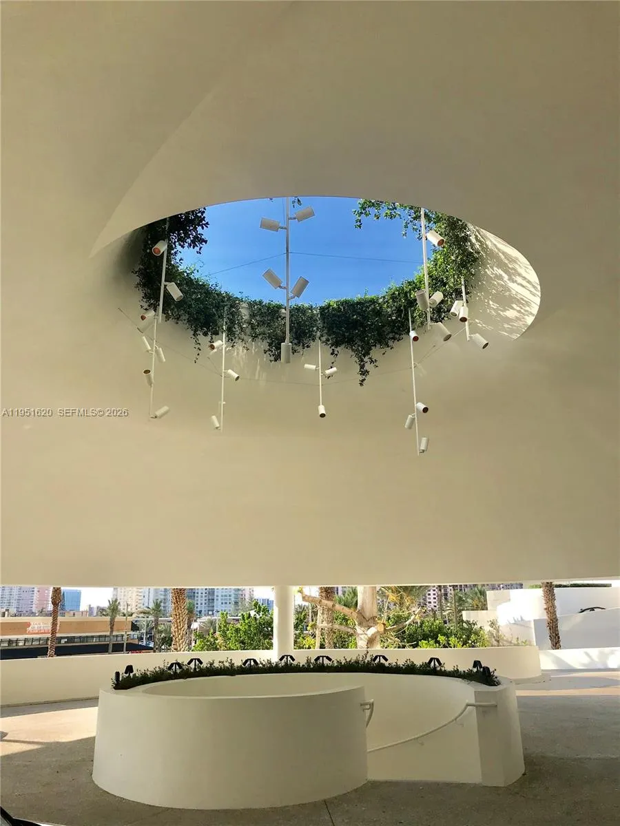 16901 Collins Ave # 1604, Sunny Isles Beach FL 33160