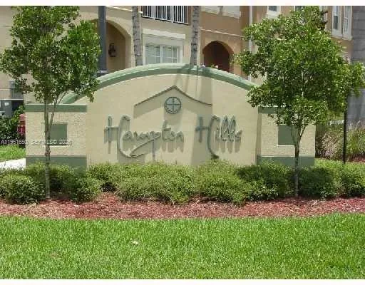 2 bedroom 2 bath for sale at 5907 Abbey Rd, Tamarac FL 33321