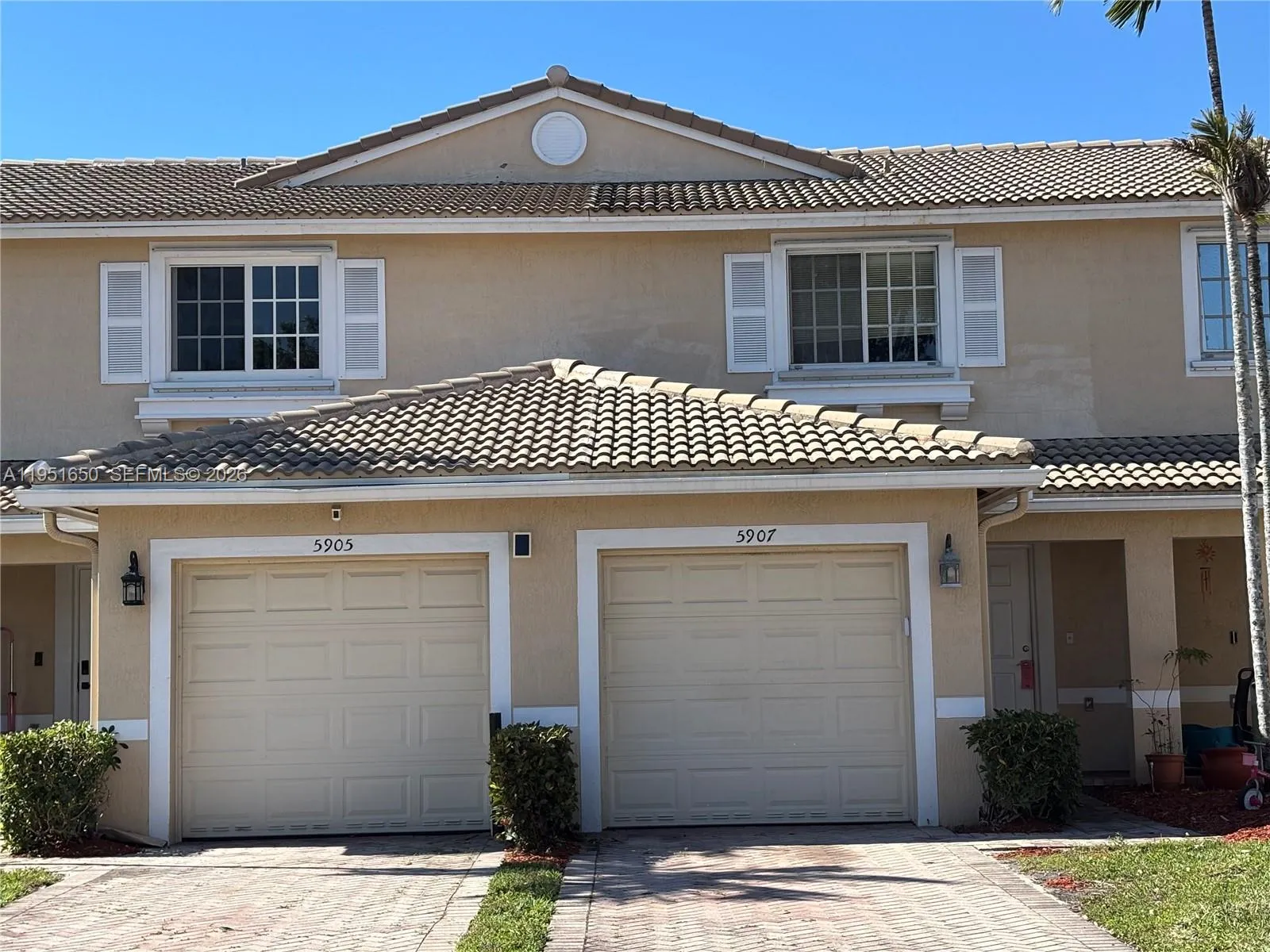 5907 Abbey Rd, Tamarac FL 33321