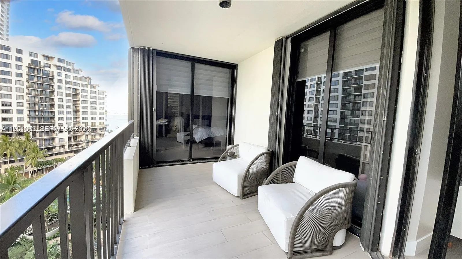 520 Brickell Key Dr # A1010, Miami FL 33131