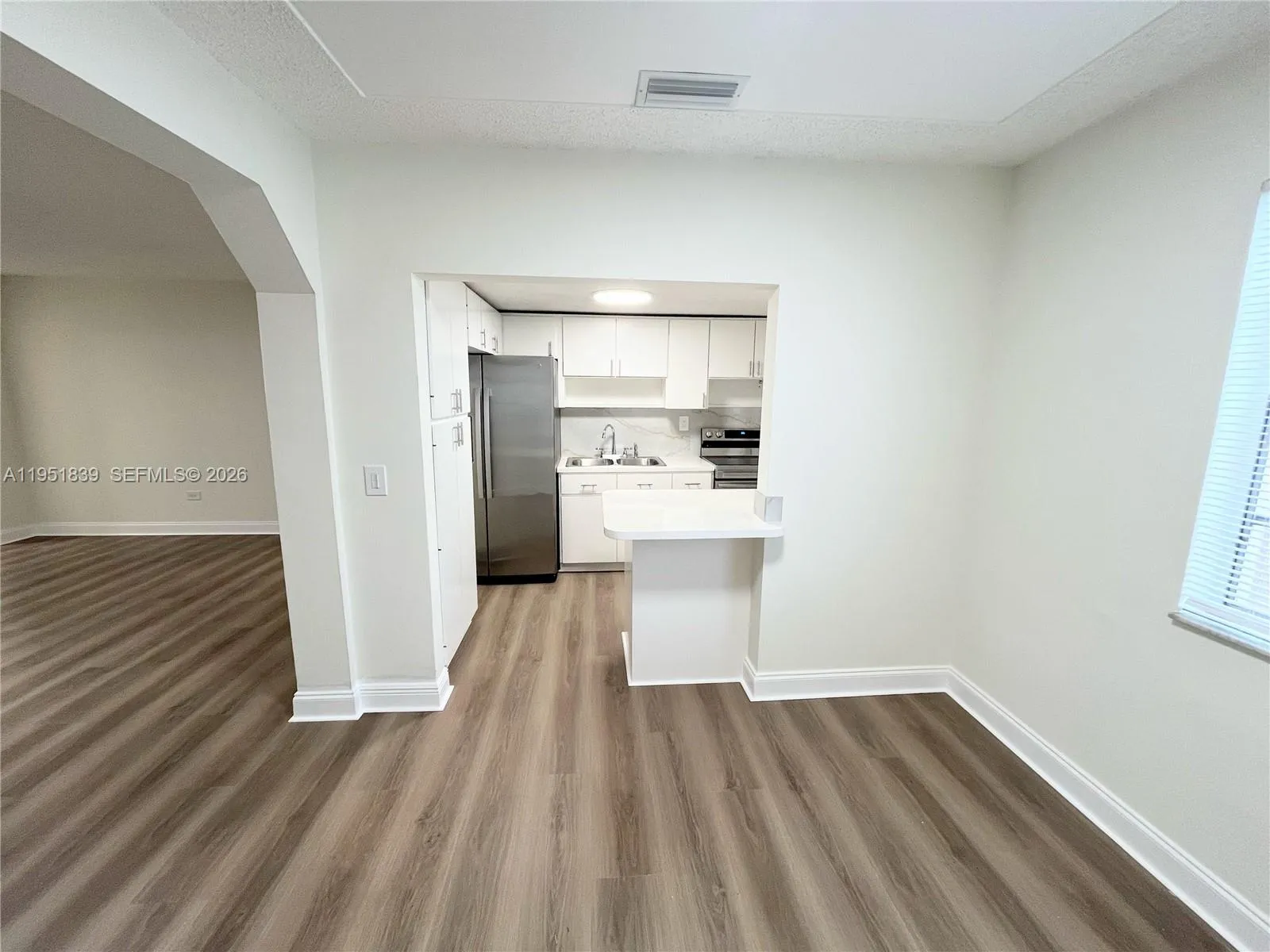 820 86th St, Miami Beach FL 33141