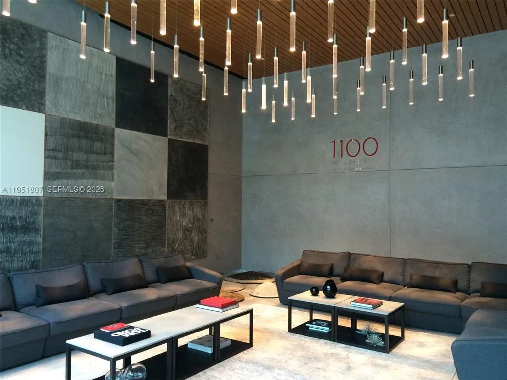 1100 S Miami Ave # 2111, Miami FL 33130