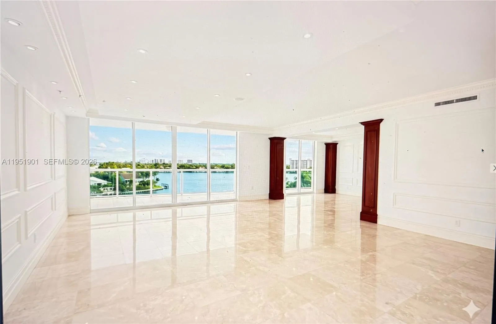 20201 E Country Club Dr # 608, Aventura FL 33180