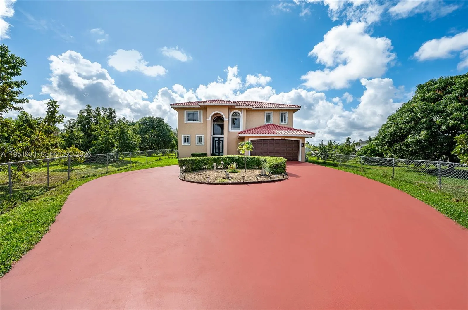 19520 SW 206th St, Miami FL 33187