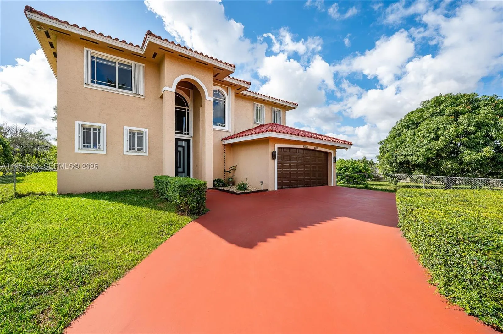 19520 SW 206th St, Miami FL 33187