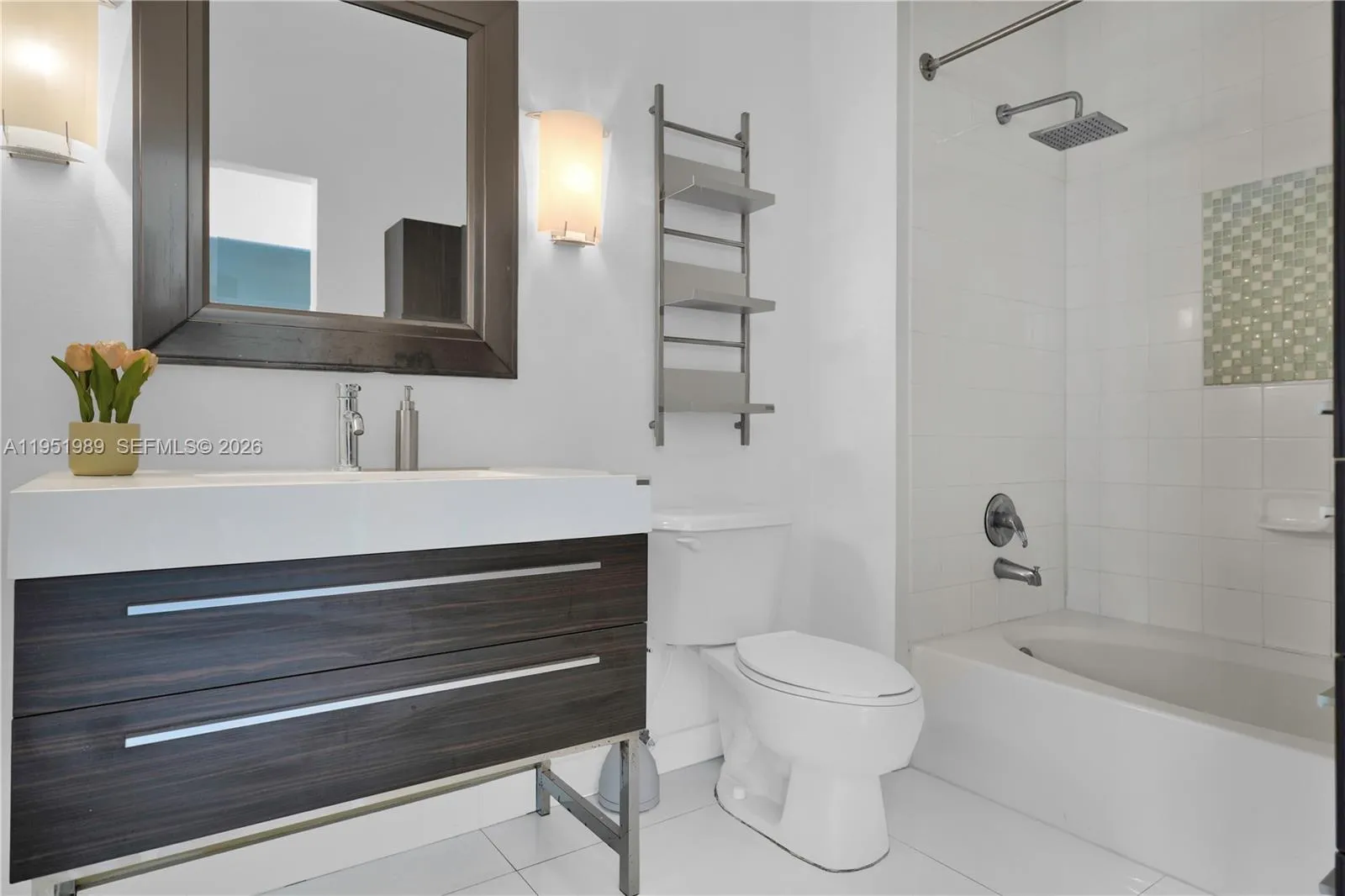 2001 Biscayne Blvd # 3213, Miami FL 33137