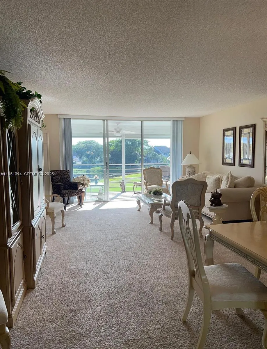 821 Cypress Blvd # 312, Pompano Beach FL 33069
