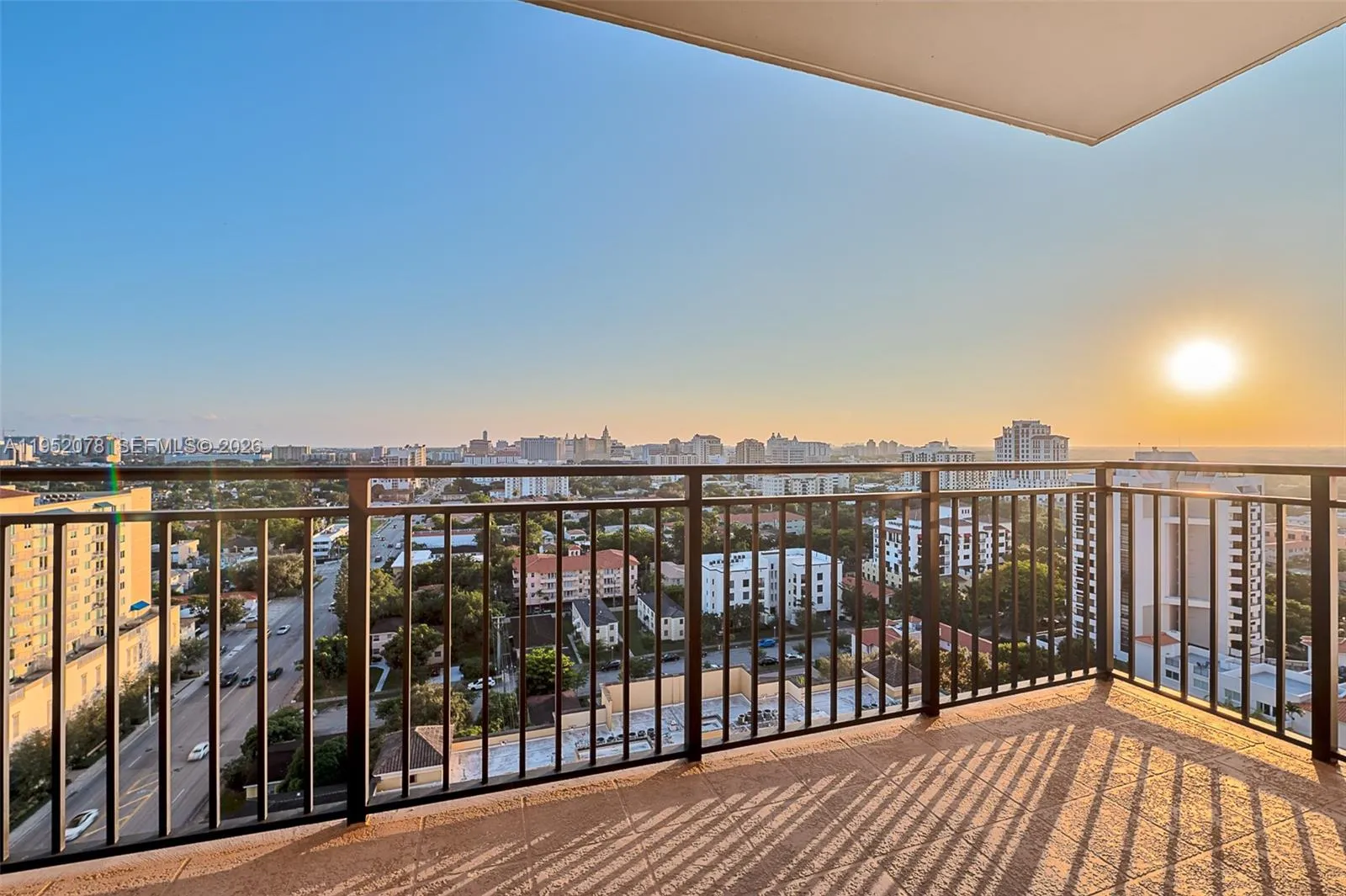 1 bedroom 1 bath for rent at 888 S Douglas Rd # 1606, Coral Gables FL 33134