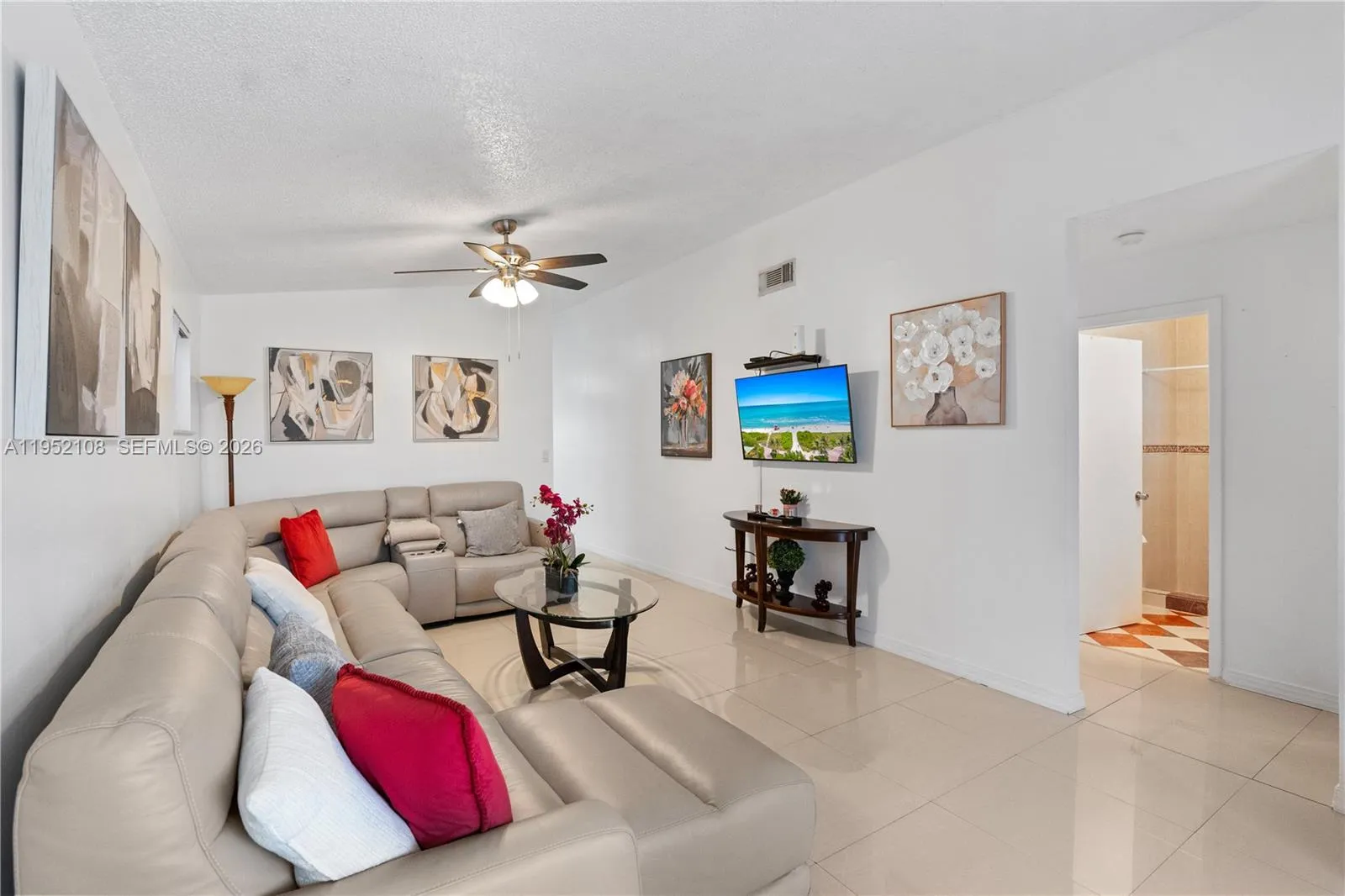 6919 W 29th Way, Hialeah FL 33018