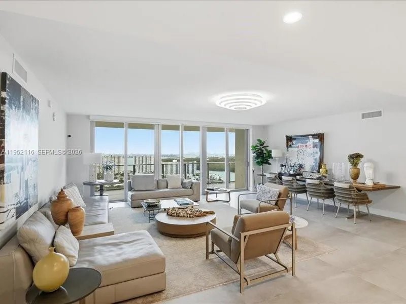 330 Sunny Isles Blvd # 2404, Sunny Isles Beach FL 33160