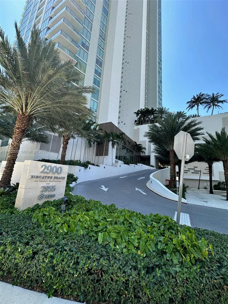 2900 NE 7th Ave # 2708, Miami FL 33137