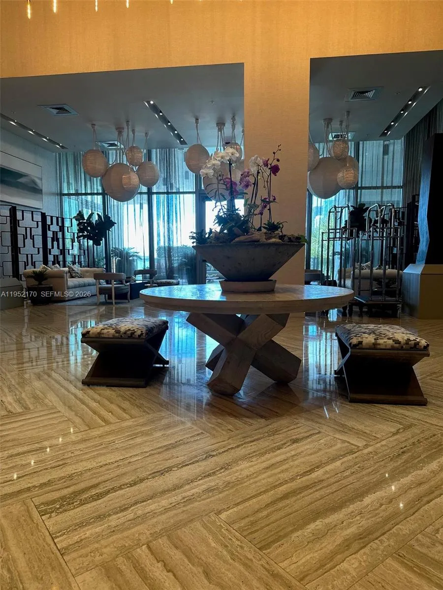 2900 NE 7th Ave # 2708, Miami FL 33137