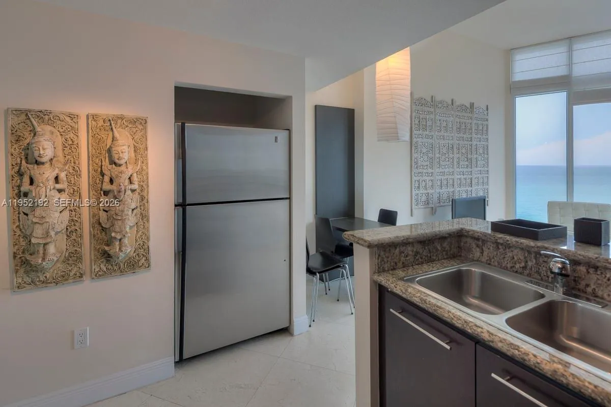 6515 Collins Ave # 1804, Miami Beach FL 33141