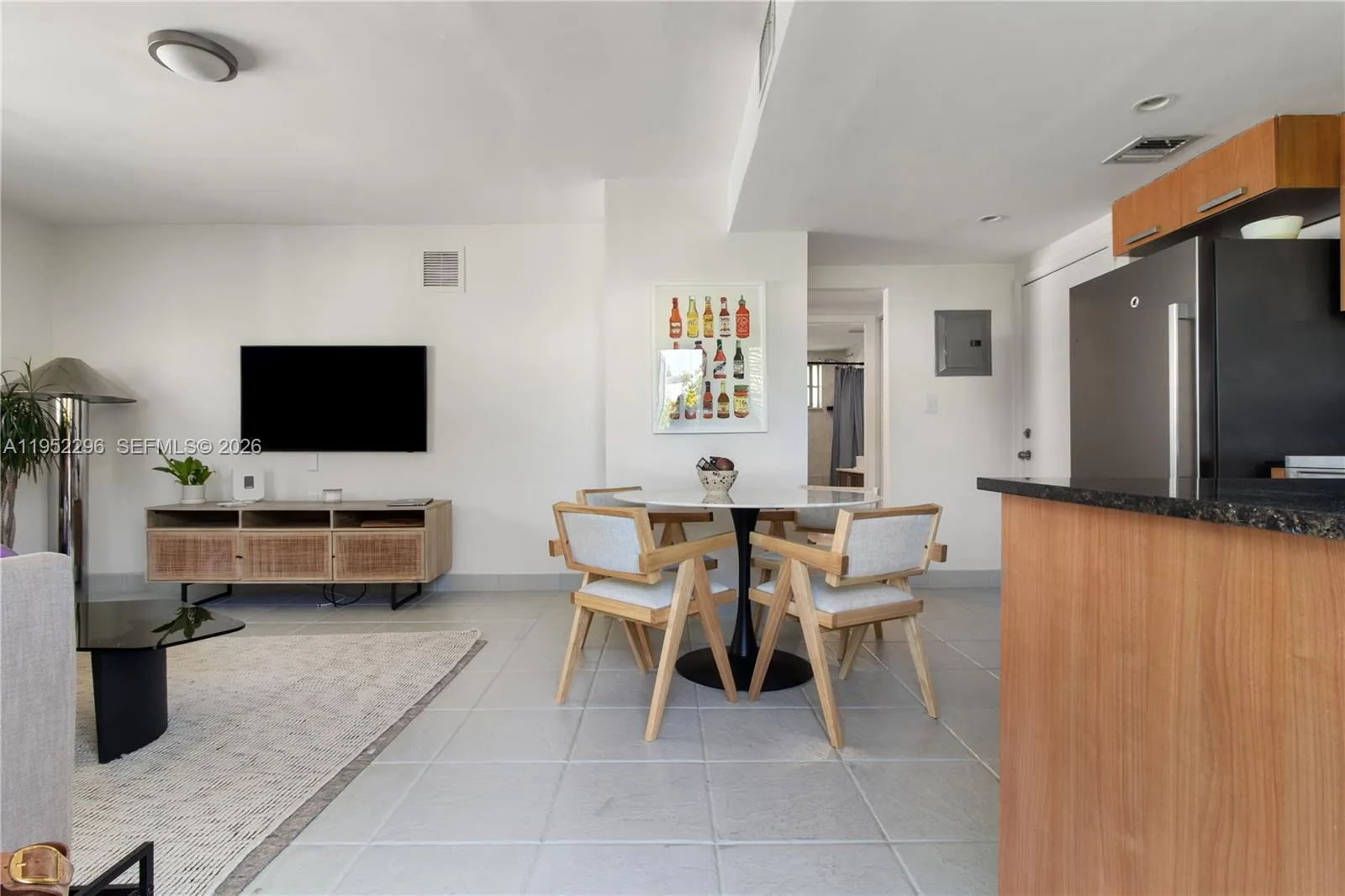 1050 7th St # 3, Miami Beach FL 33139