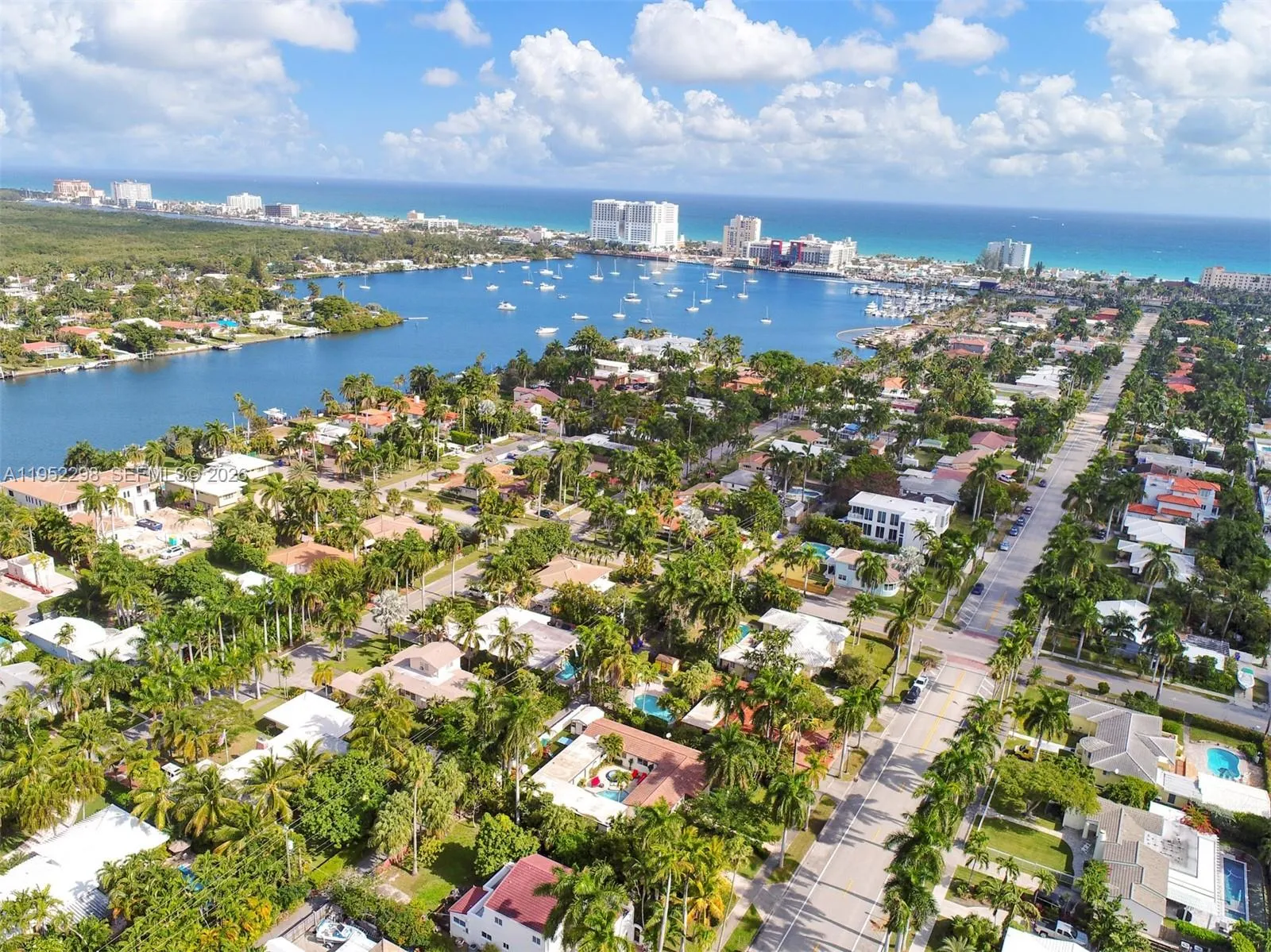 1017 Tyler St, Hollywood FL 33019
