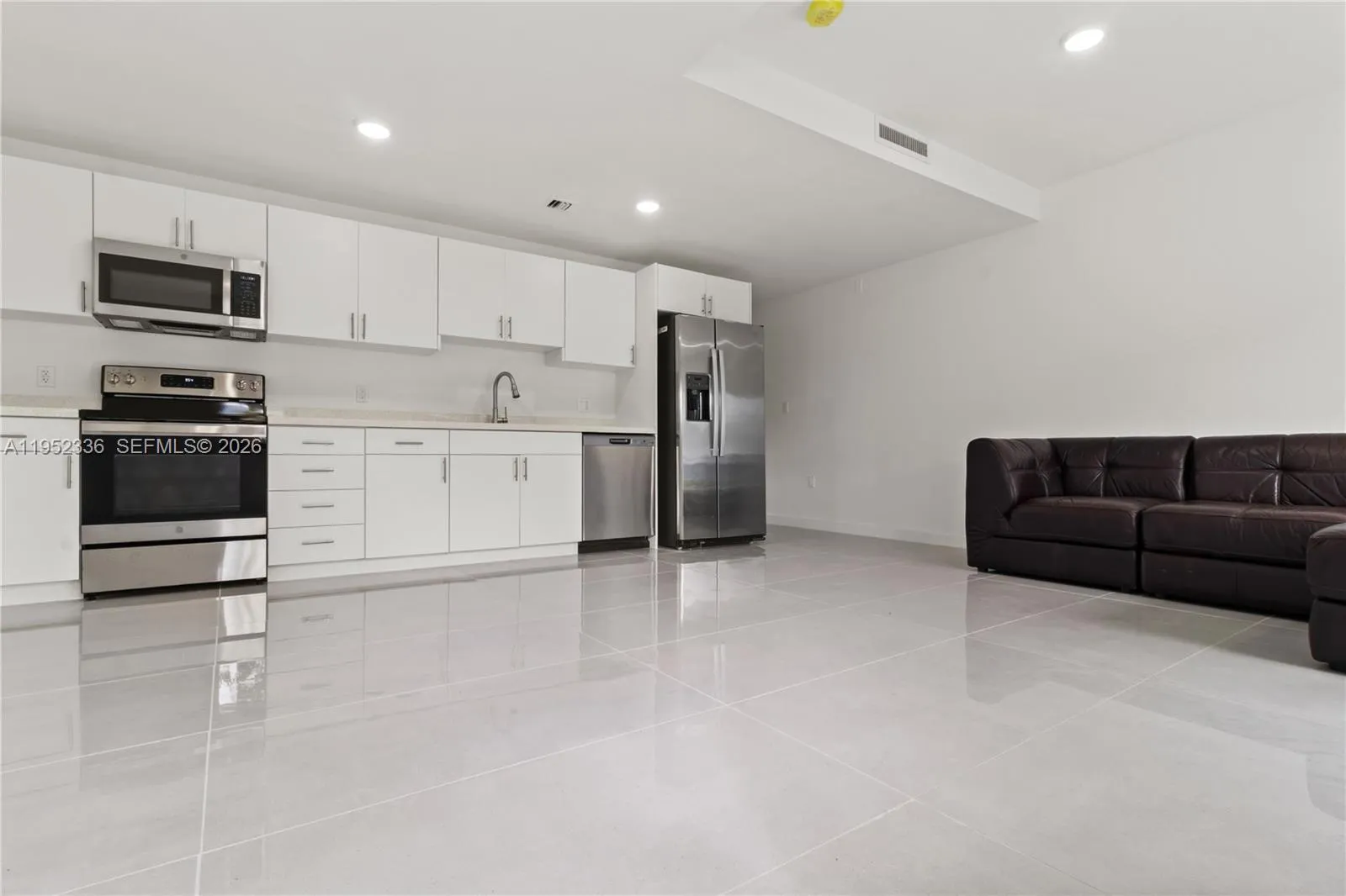 14571 SW 261st St, Homestead FL 33032