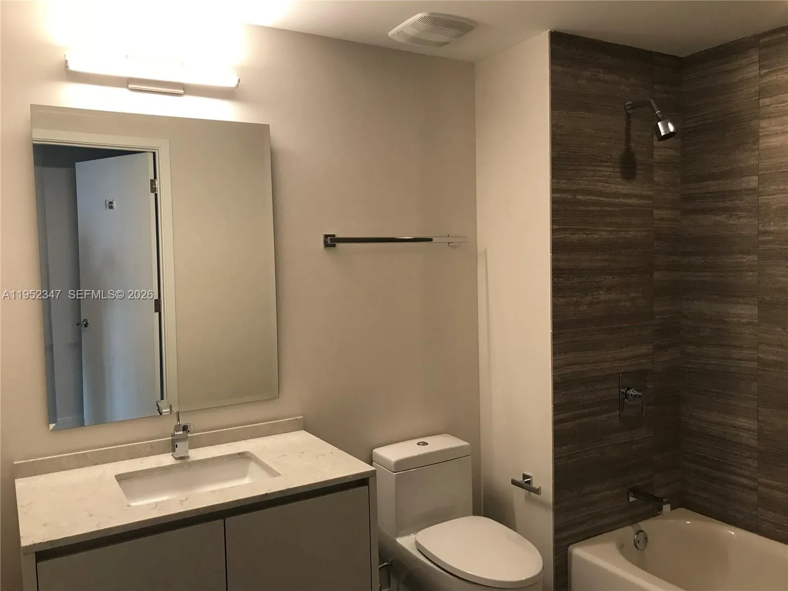1010 BRICKELL AVE # 2110, Miami FL 33131