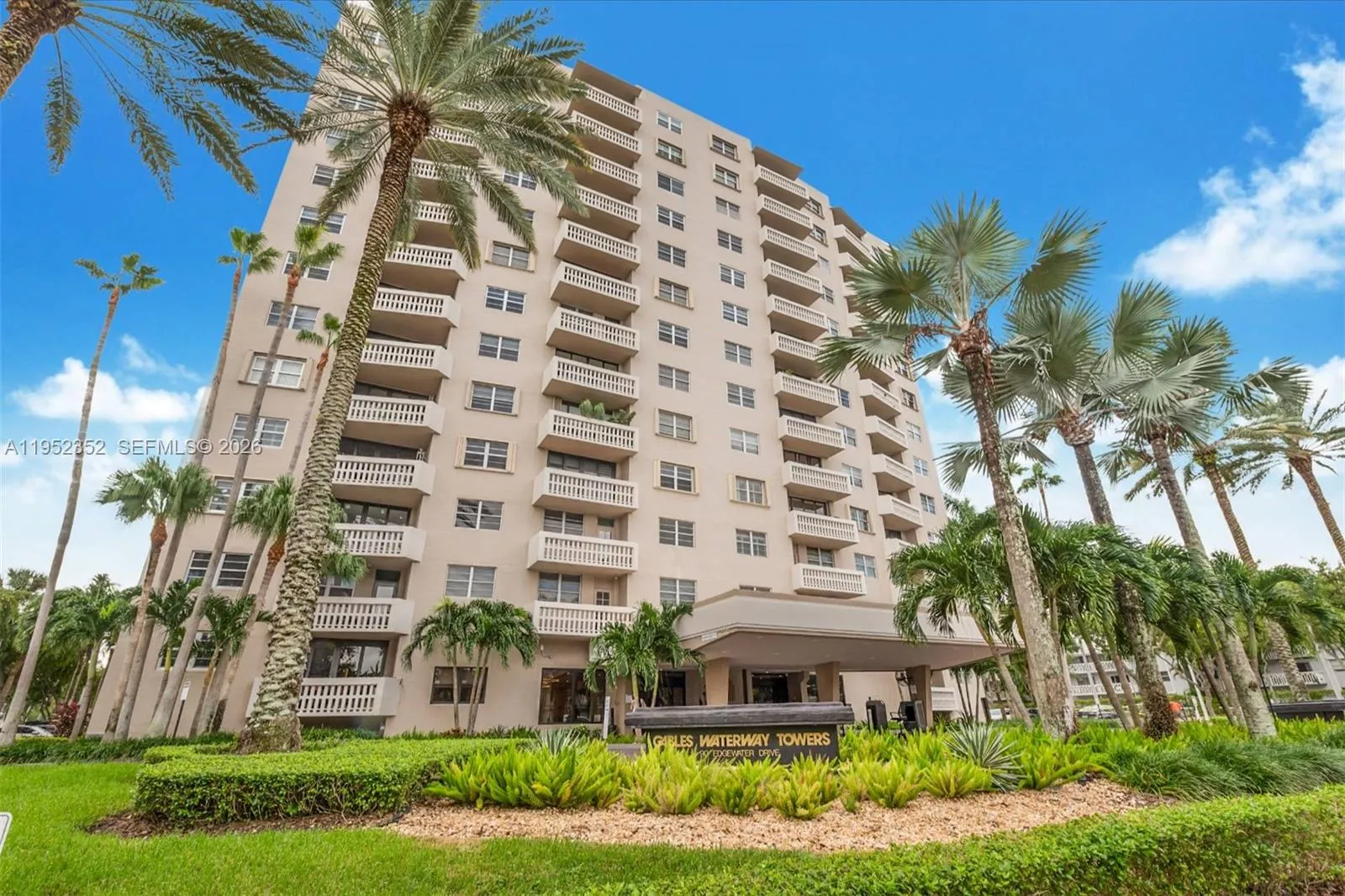 1 bedroom 1 bath for sale at 90 Edgewater Drive # 1120, Coral Gables FL 33133