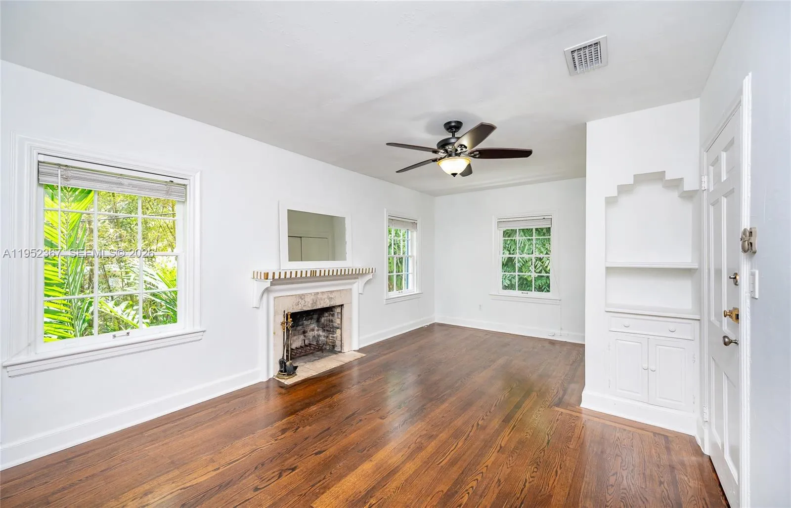 3569 Avocado Ave, Coconut Grove FL 33133