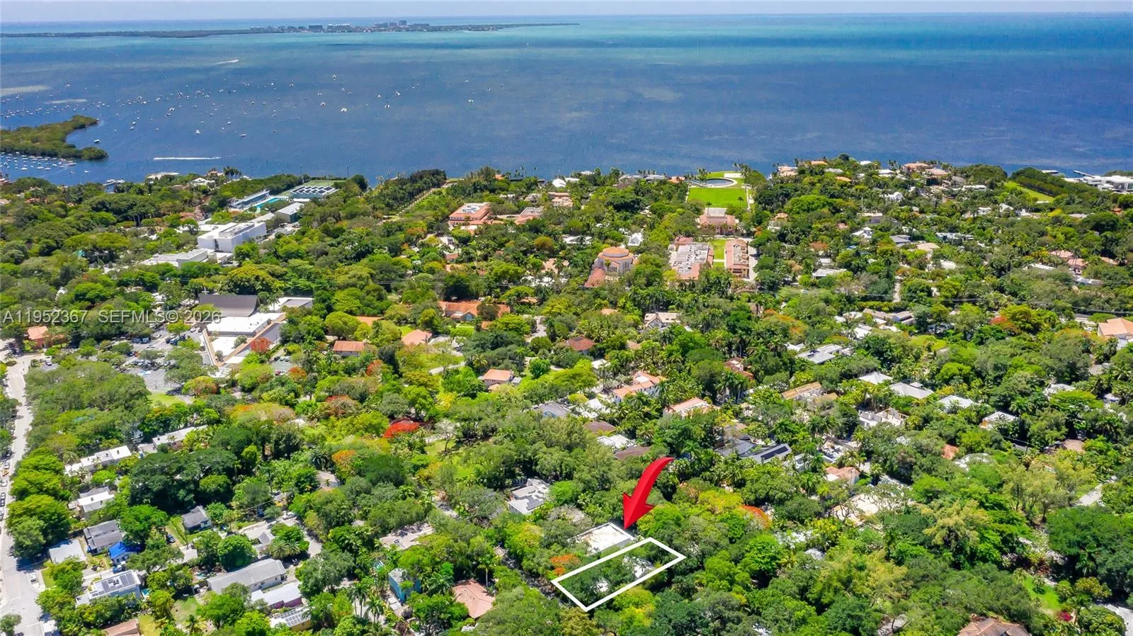 3569 Avocado Ave, Coconut Grove FL 33133