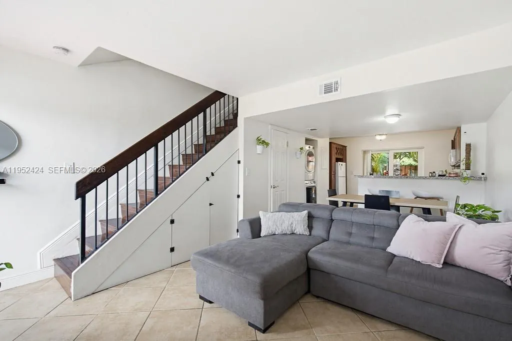 560 NW 82nd Pl # 306, Miami FL 33126