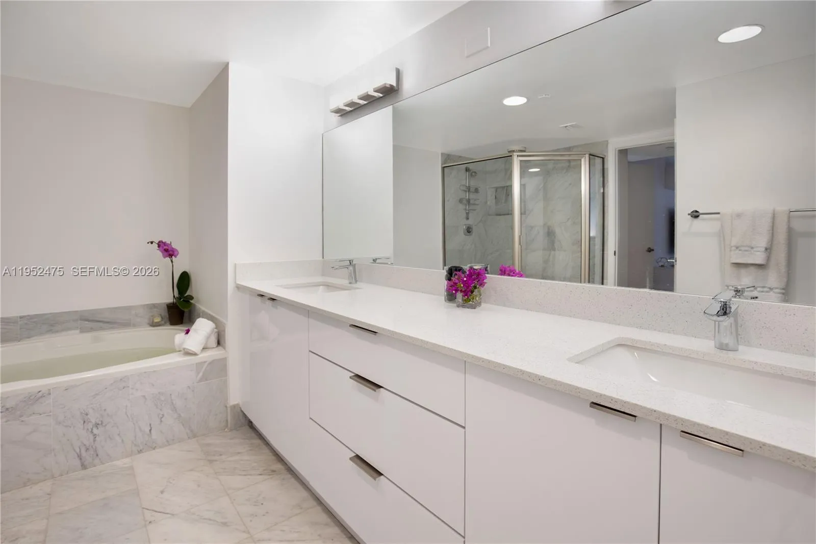 3640 Yacht Club Dr # 304, Aventura FL 33180